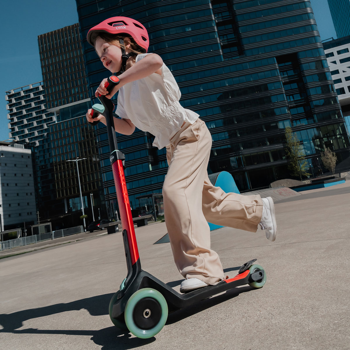 619014.PIN LYNX Casque de vélo Kidz (M) 52-56 cm